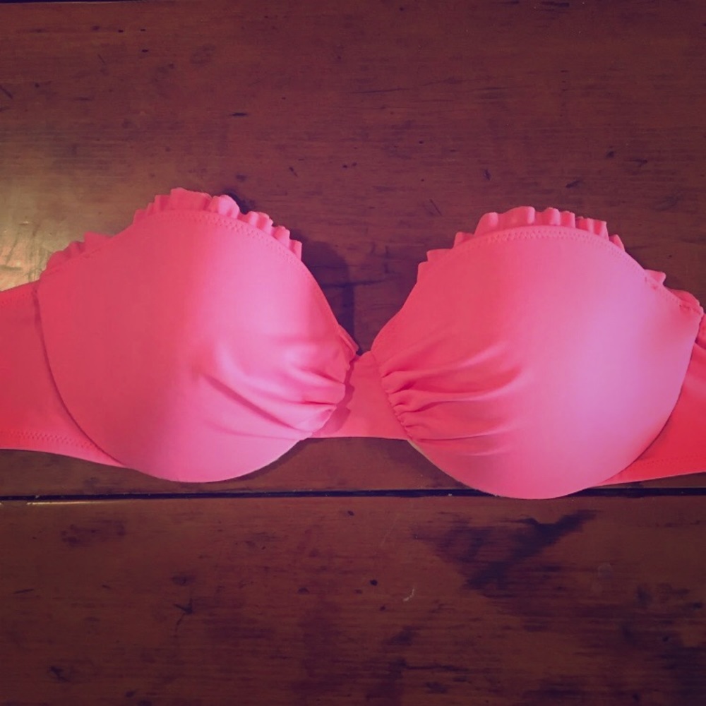 NWOT Victoria’s Secret bandeau bikini top 32C